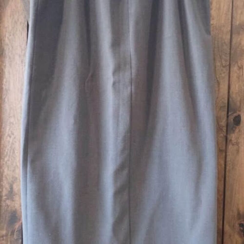 Size 12 Studio C Gray Skirt 35” Length 16”=waist C5525 - Picture 2 of 4